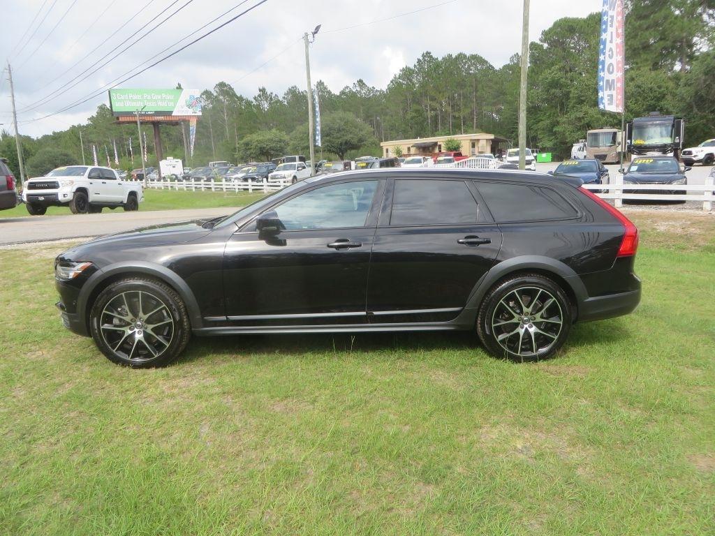 Volvo V90 Cross Country  2018