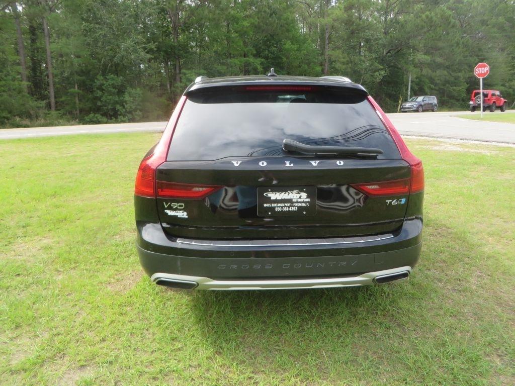 Volvo V90 Cross Country  2018