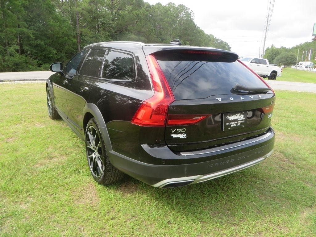Volvo V90 Cross Country  2018