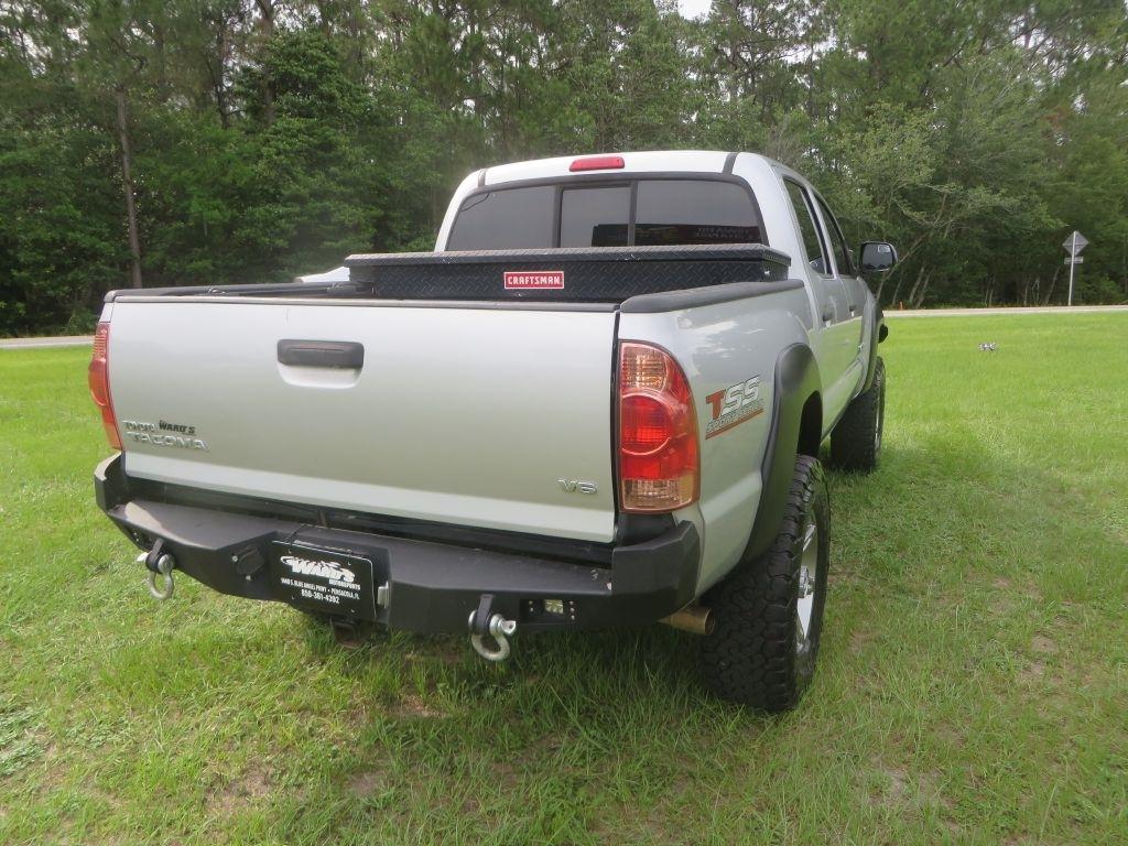 Toyota Tacoma  2013