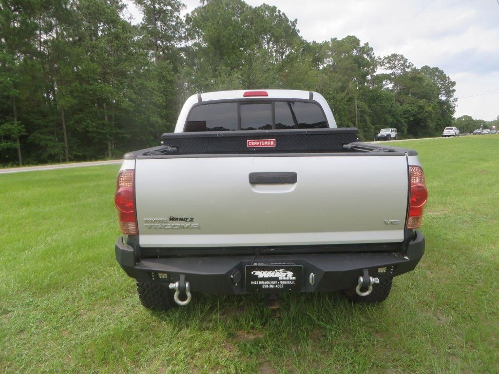 Toyota Tacoma  2013