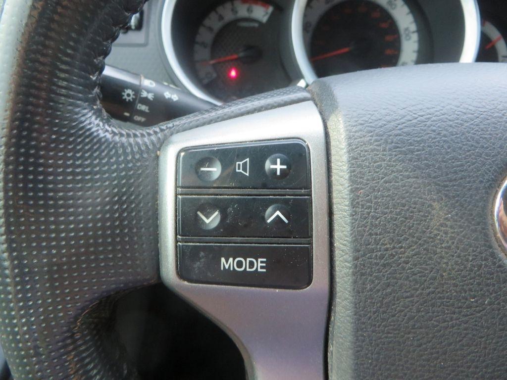 Toyota Tacoma  2013