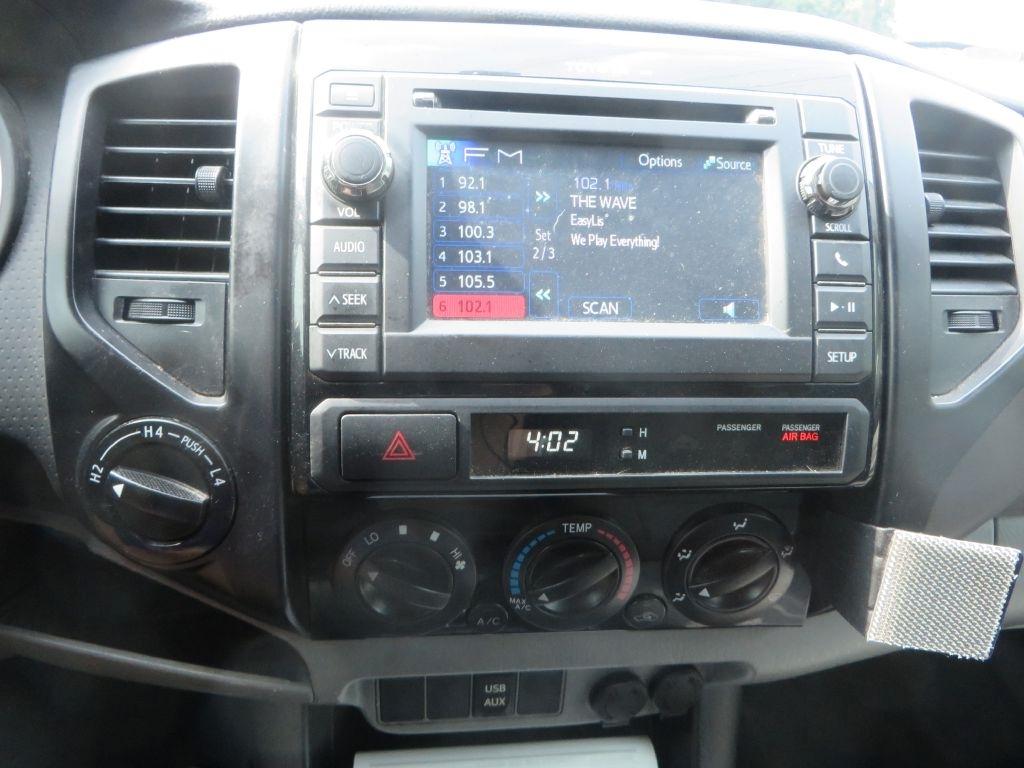 Toyota Tacoma  2013
