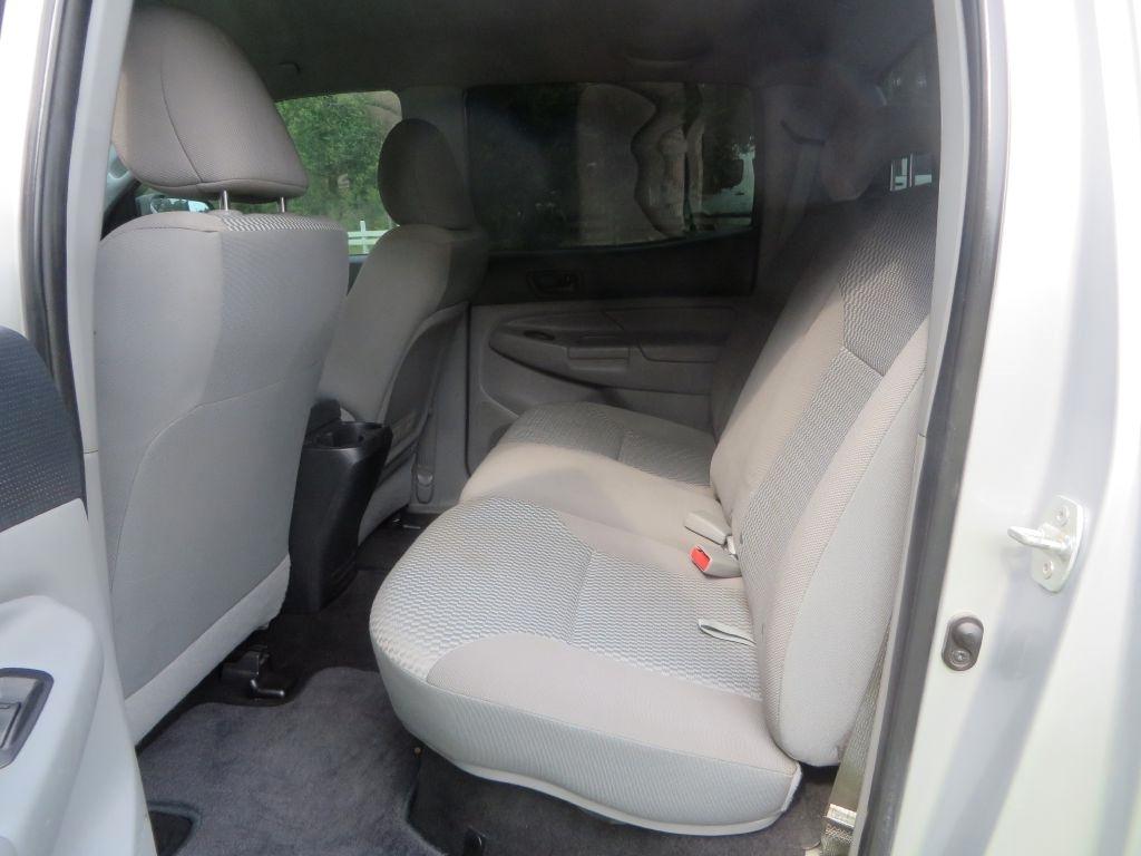 Toyota Tacoma  2013