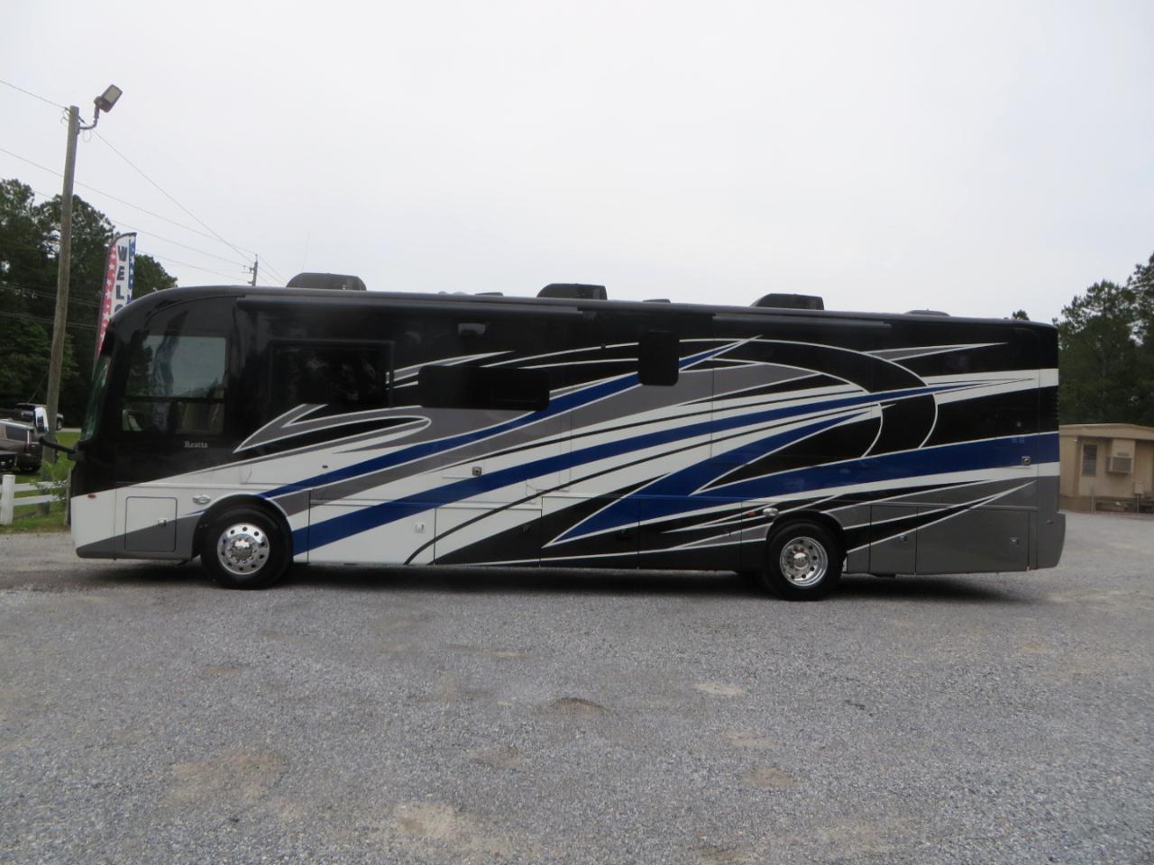 Spartan Motorhome  2022