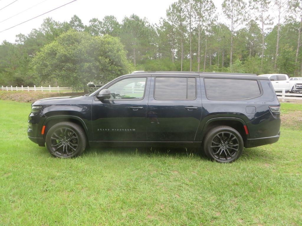 Jeep Grand Wagoneer L  2024