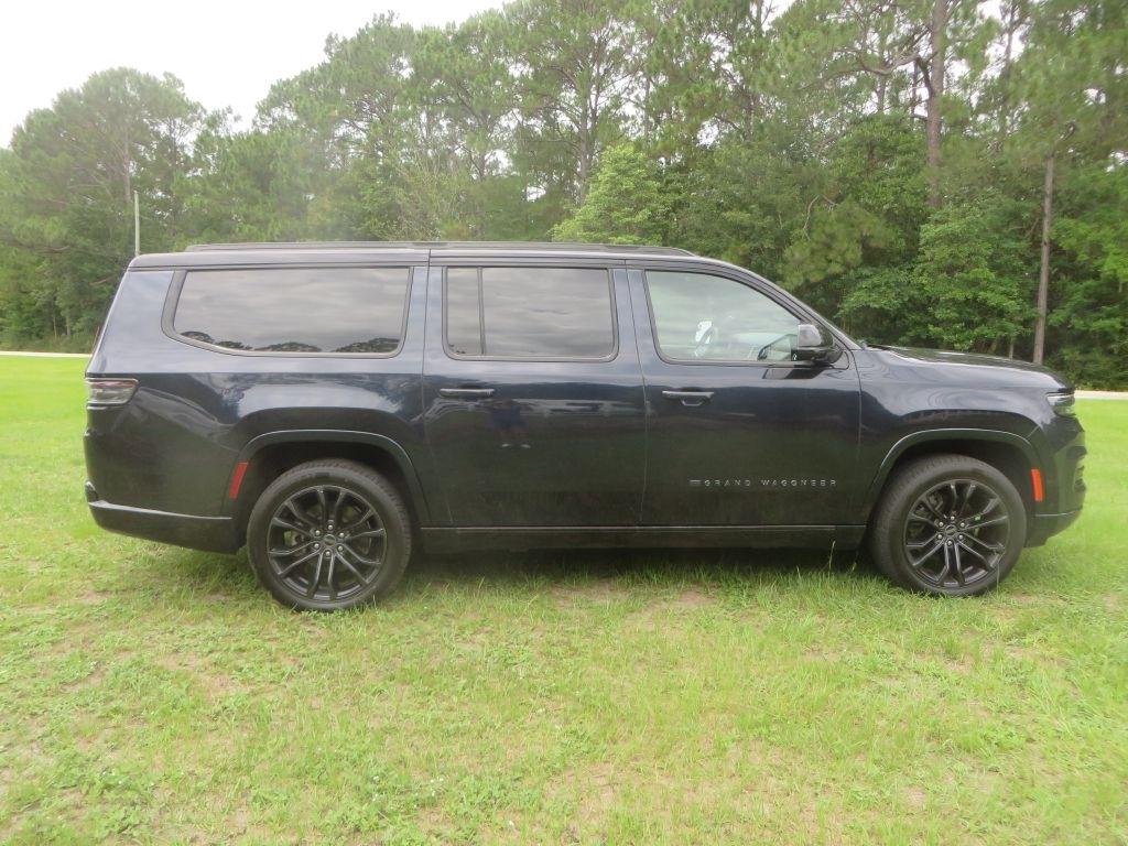 Jeep Grand Wagoneer L  2024