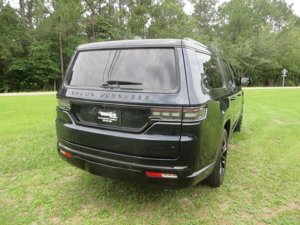 Jeep Grand Wagoneer L  2024