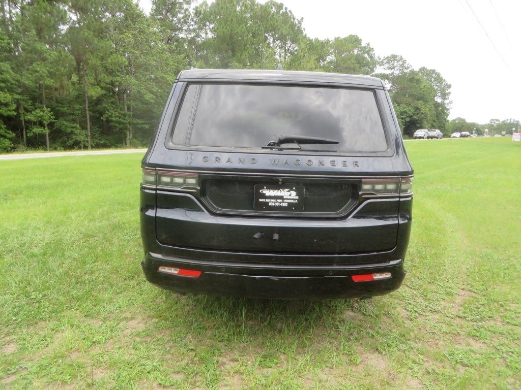 Jeep Grand Wagoneer L  2024