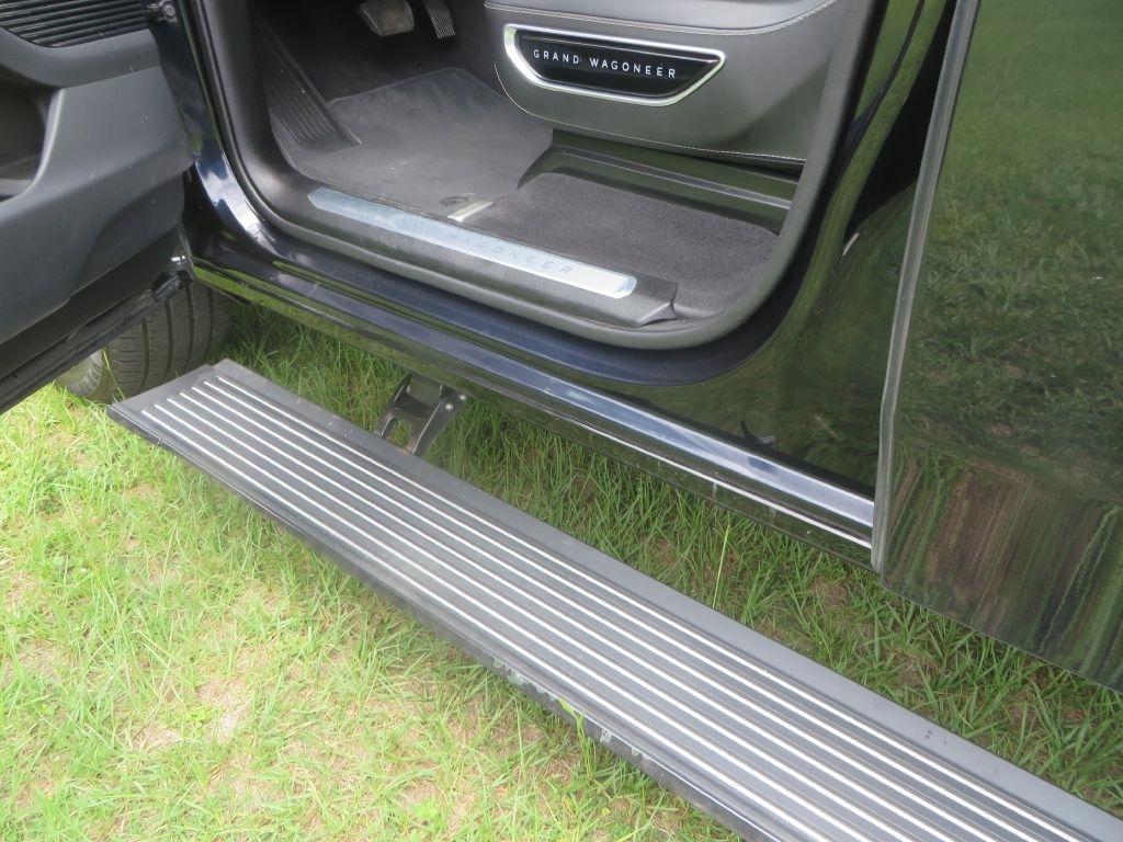 Jeep Grand Wagoneer L  2024