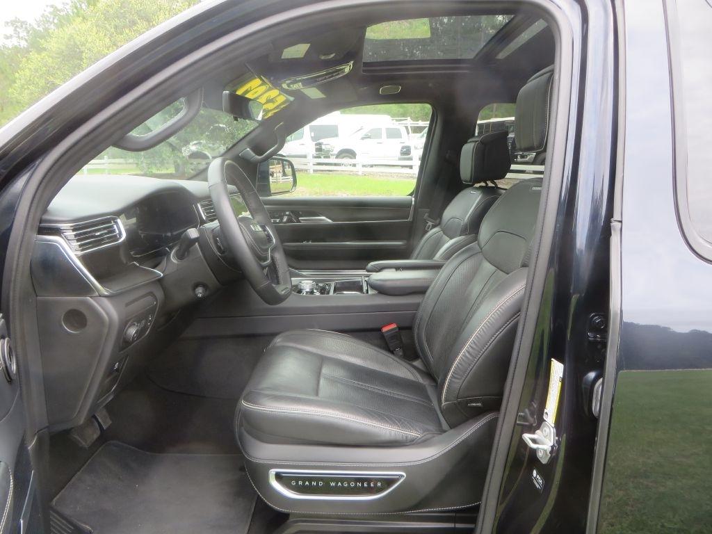 Jeep Grand Wagoneer L  2024