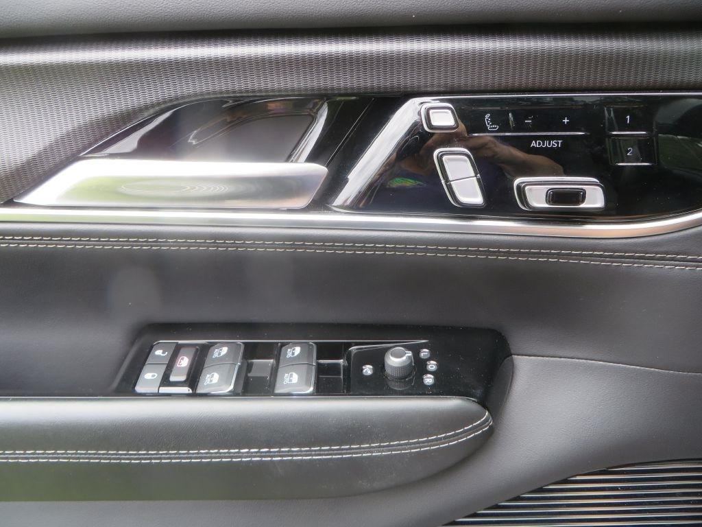 Jeep Grand Wagoneer L  2024