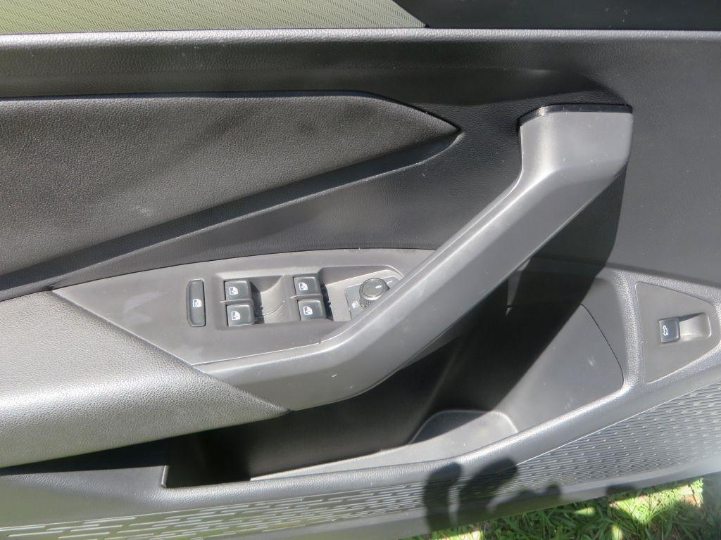 Volkswagen Jetta S 2020