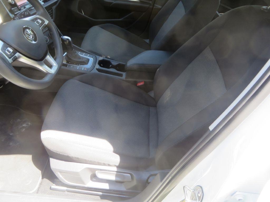 Volkswagen Jetta S 2020