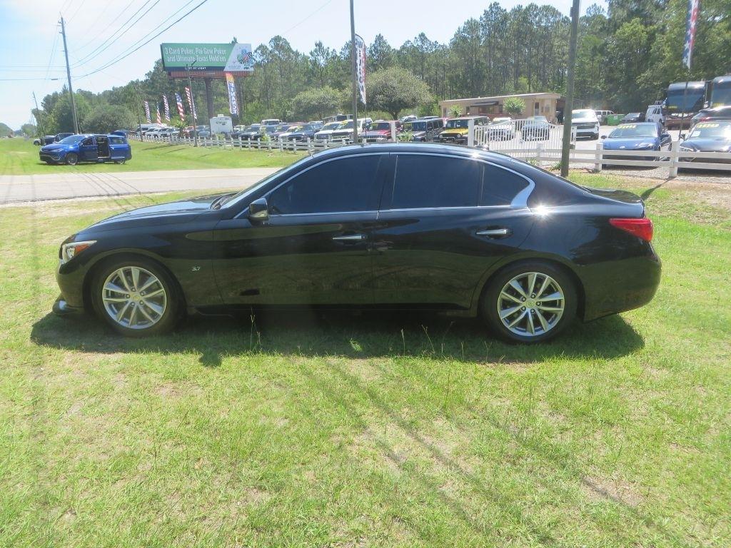 Infiniti Q50 Premium 2015