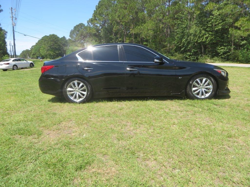 Infiniti Q50 Premium 2015