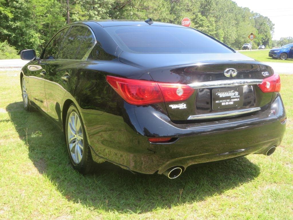 Infiniti Q50 Premium 2015