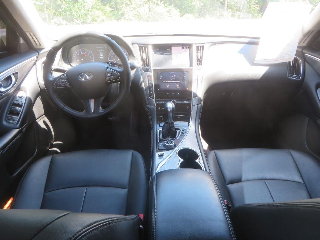 Infiniti Q50 Premium 2015