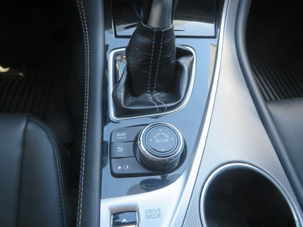Infiniti Q50 Premium 2015