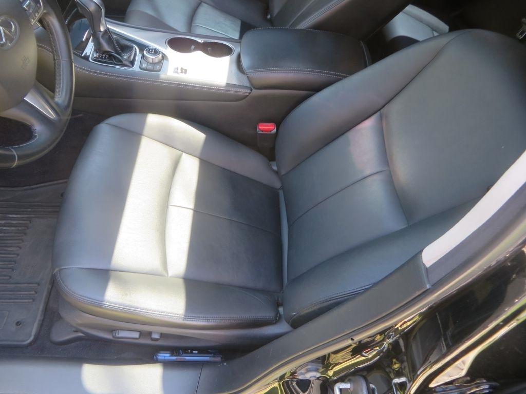 Infiniti Q50 Premium 2015