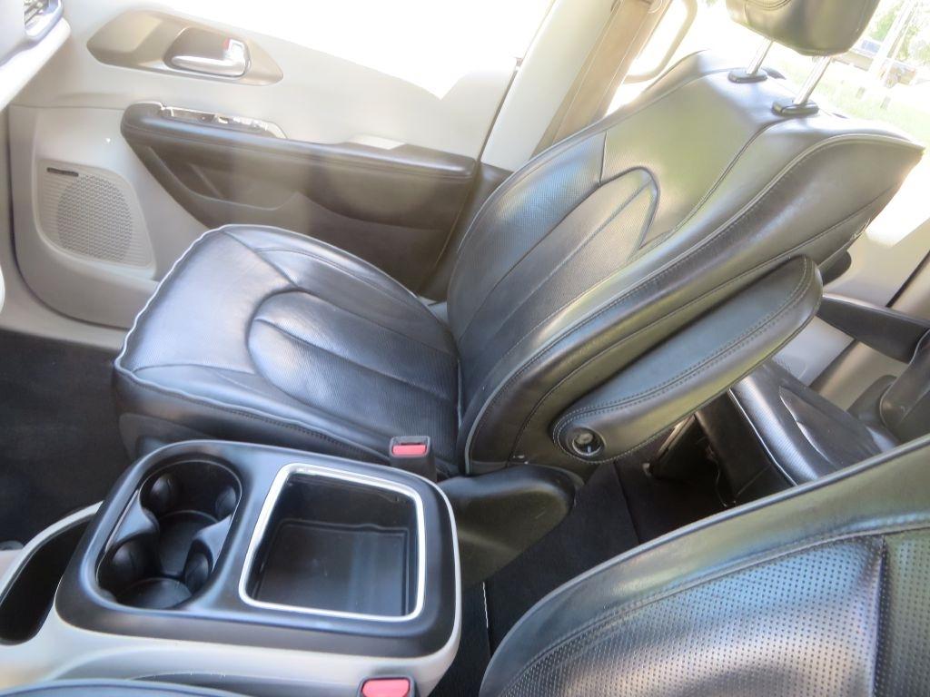 Chrysler Pacifica Limited 2018
