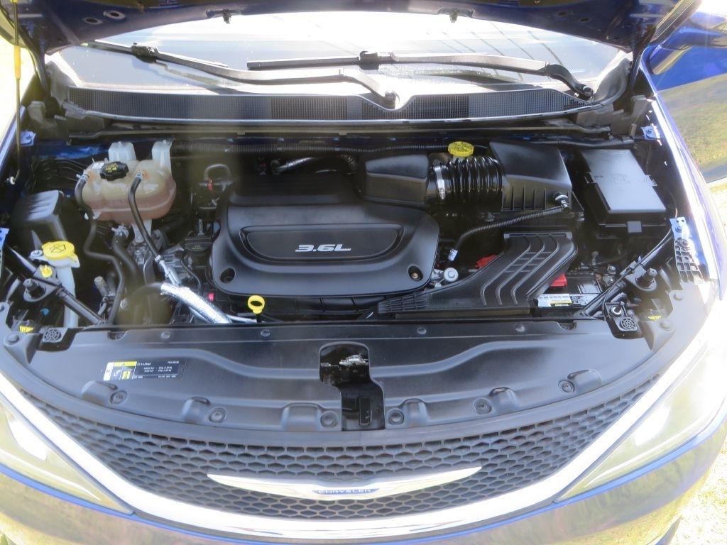 Chrysler Pacifica Limited 2018