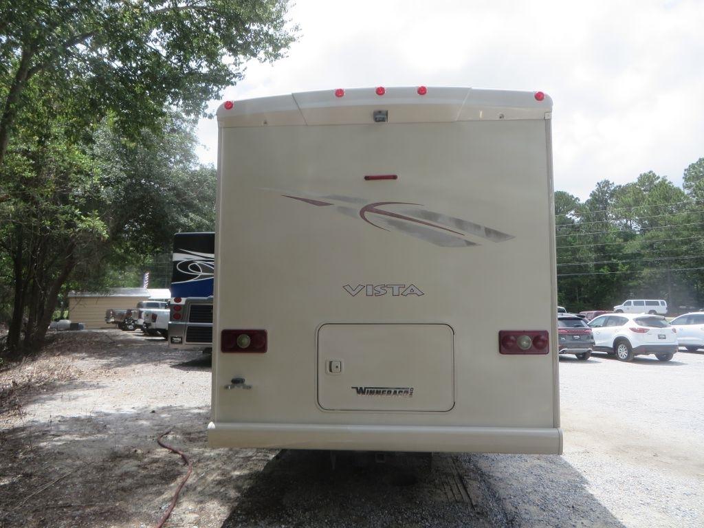 Winnebago Vista  2015