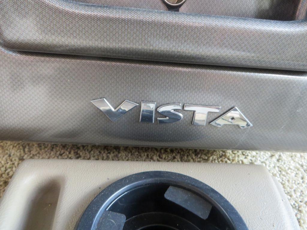 Winnebago Vista  2015