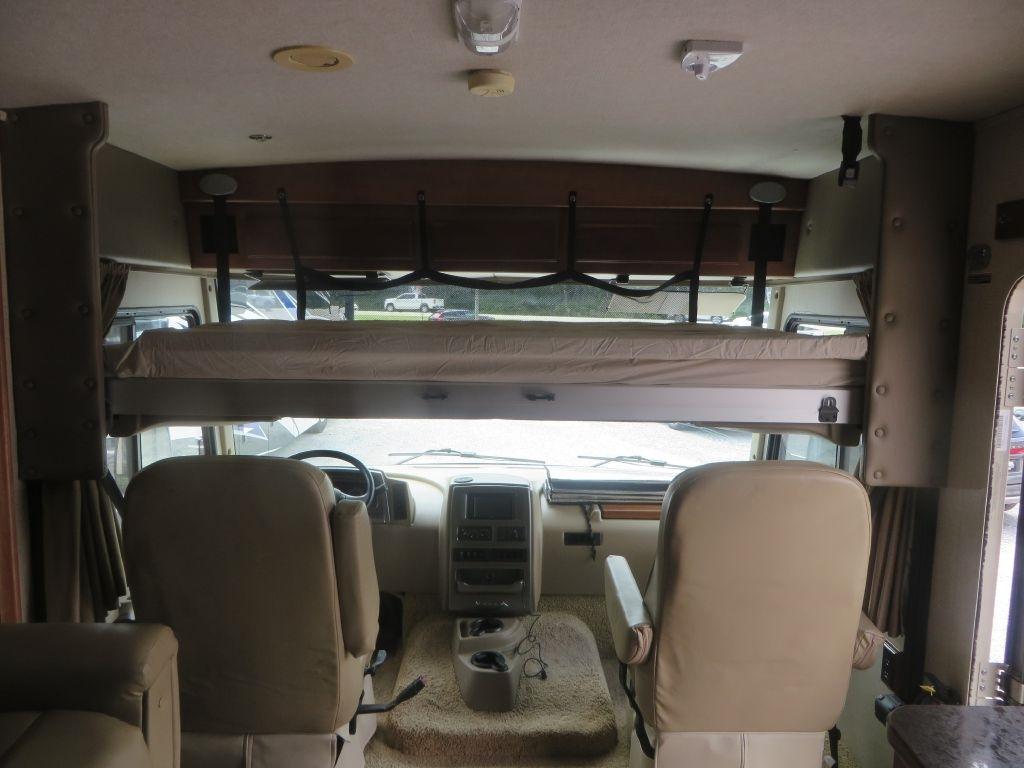 Winnebago Vista  2015