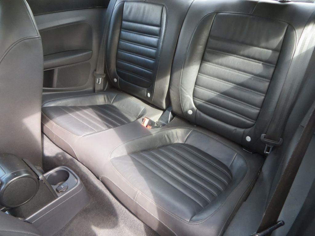 Volkswagen Beetle  2012