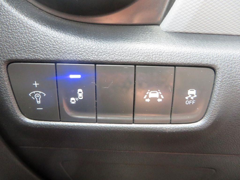 Hyundai Kona  2020