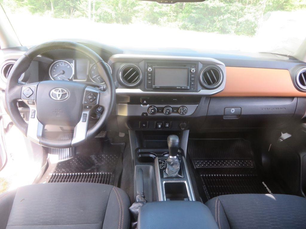Toyota Tacoma 2WD  2019