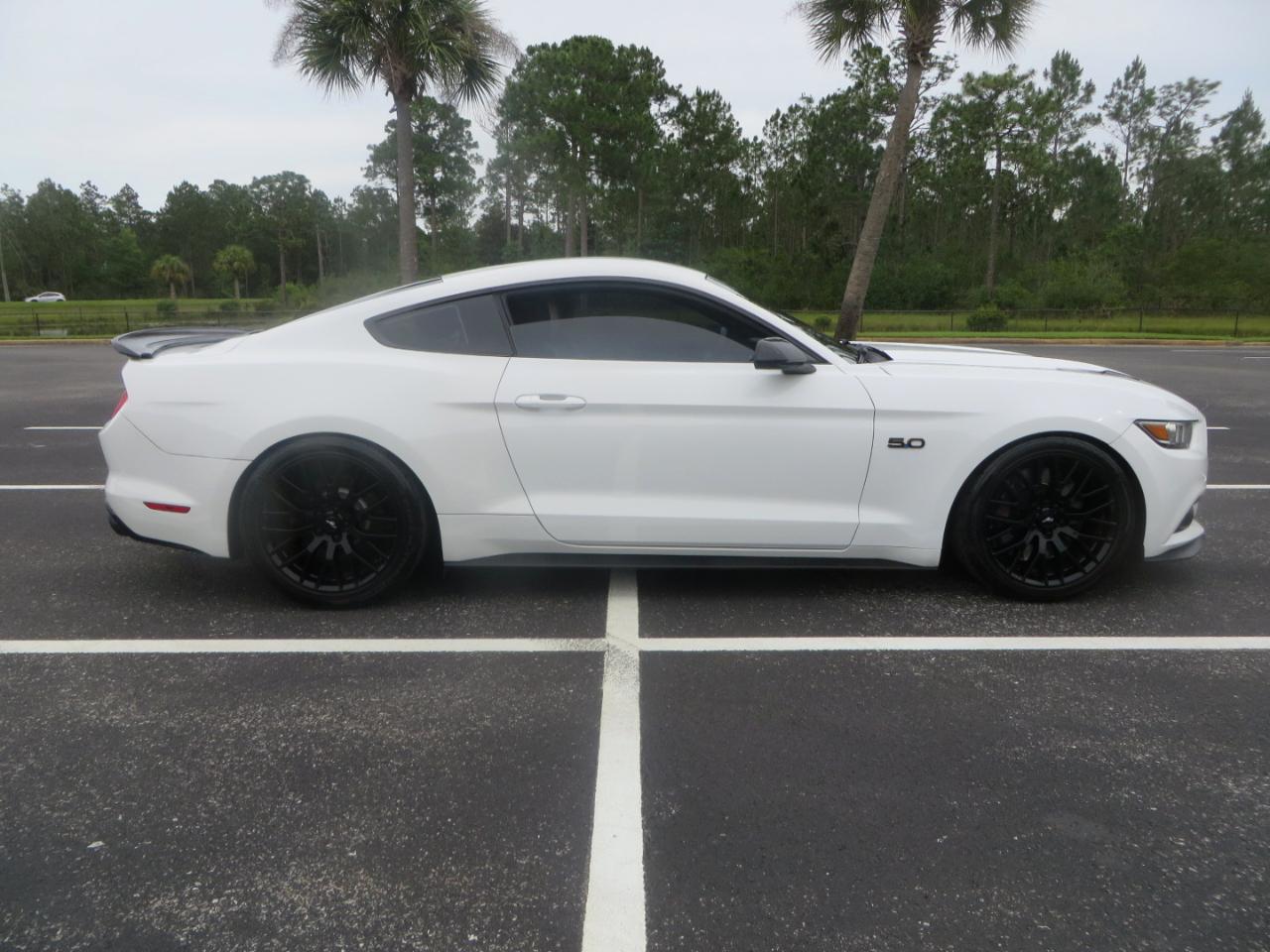 Ford Mustang 2dr Fastback GT 2015