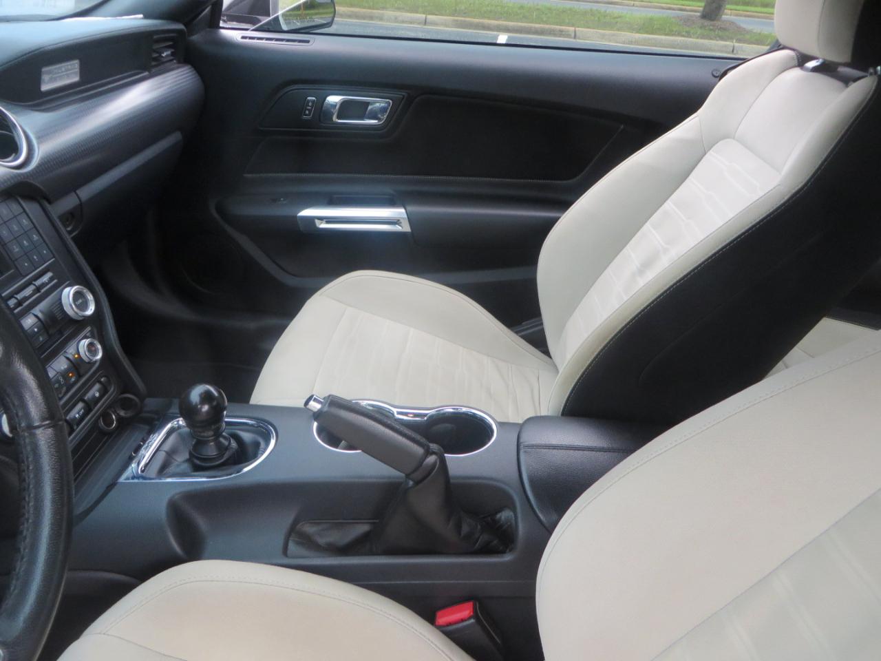 Ford Mustang 2dr Fastback GT 2015