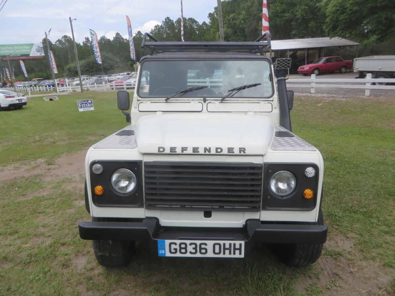 Land Rover Defender  1990