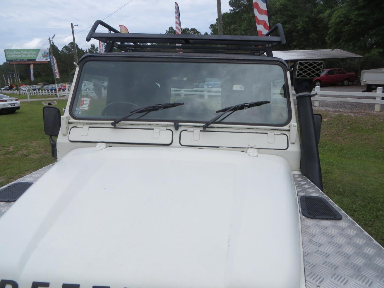 Land Rover Defender  1990