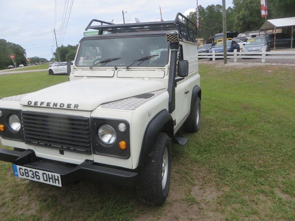 Land Rover Defender  1990
