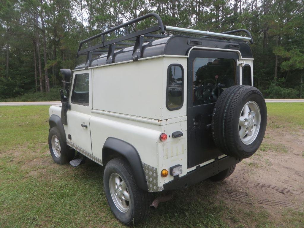 Land Rover Defender  1990