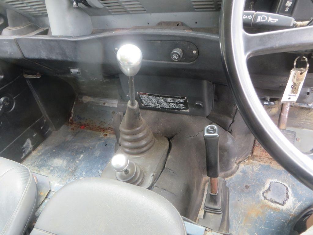 Land Rover Defender  1990