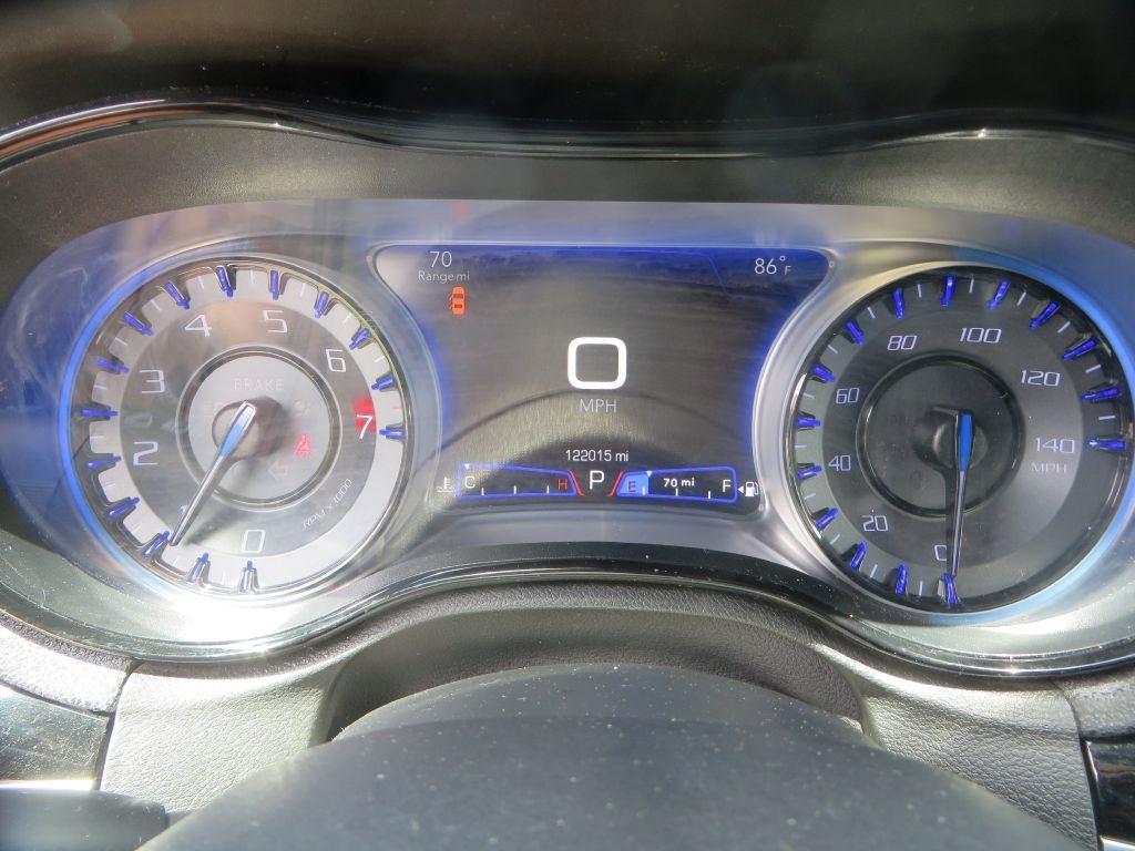 Chrysler 300  2019