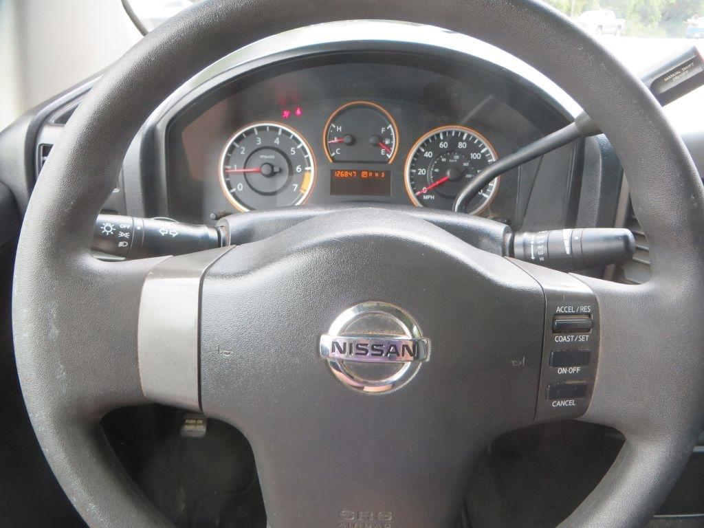 Nissan Titan  2012