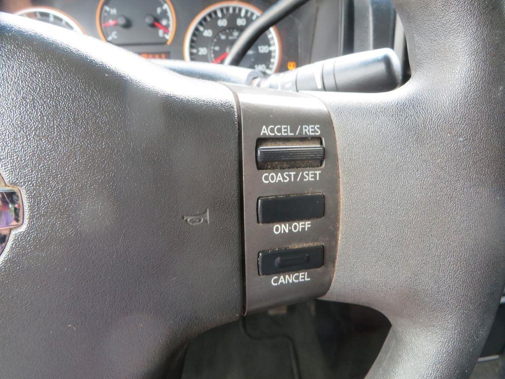 Nissan Titan  2012