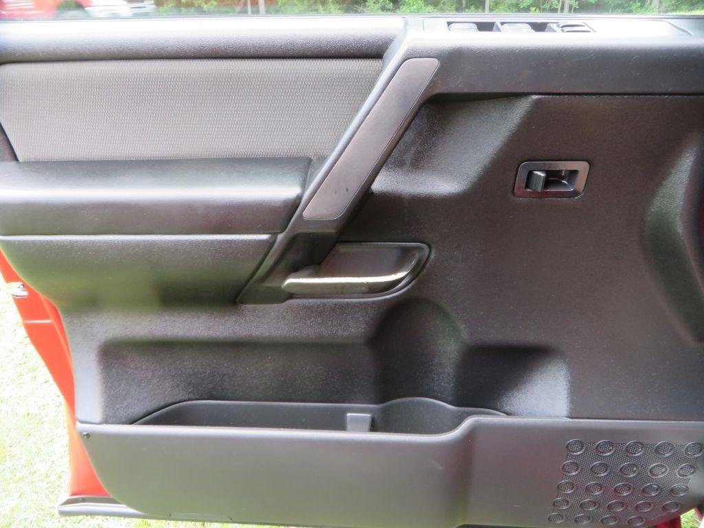 Nissan Titan  2012