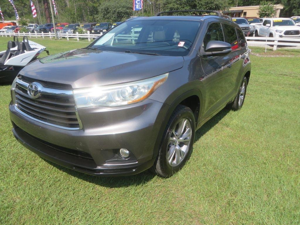 Toyota Highlander XLE 2015