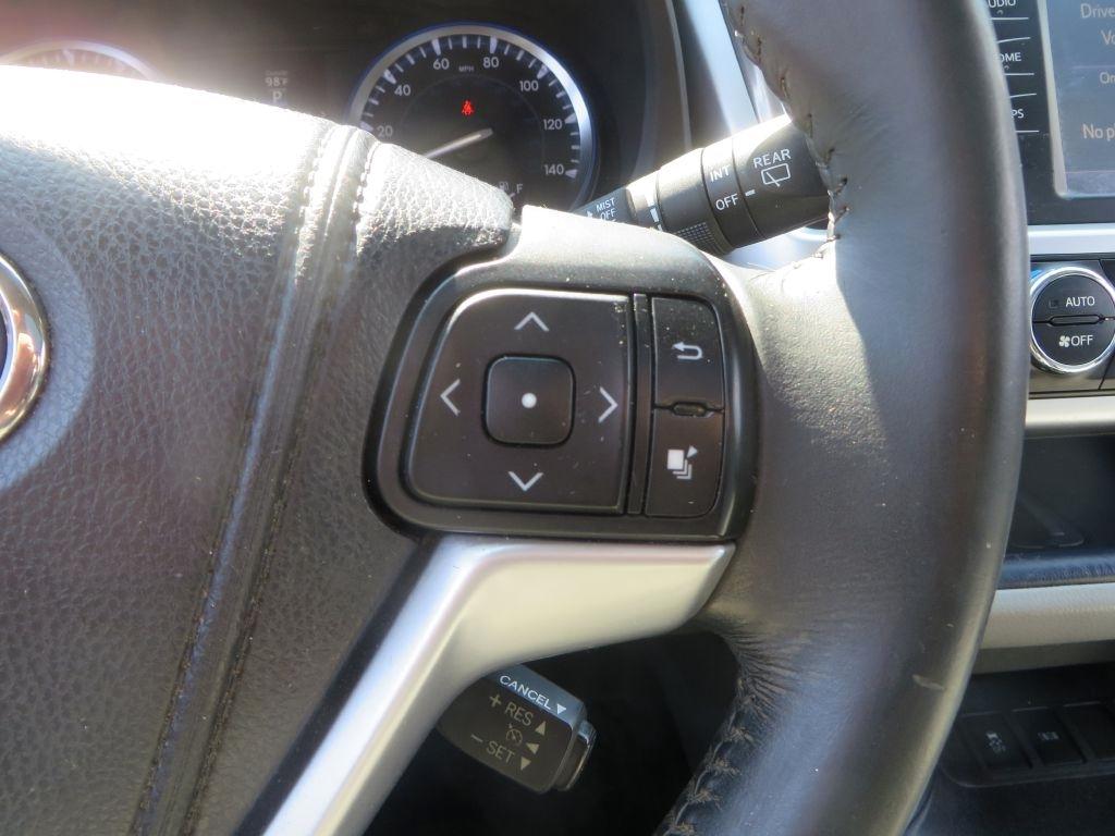Toyota Highlander XLE 2015