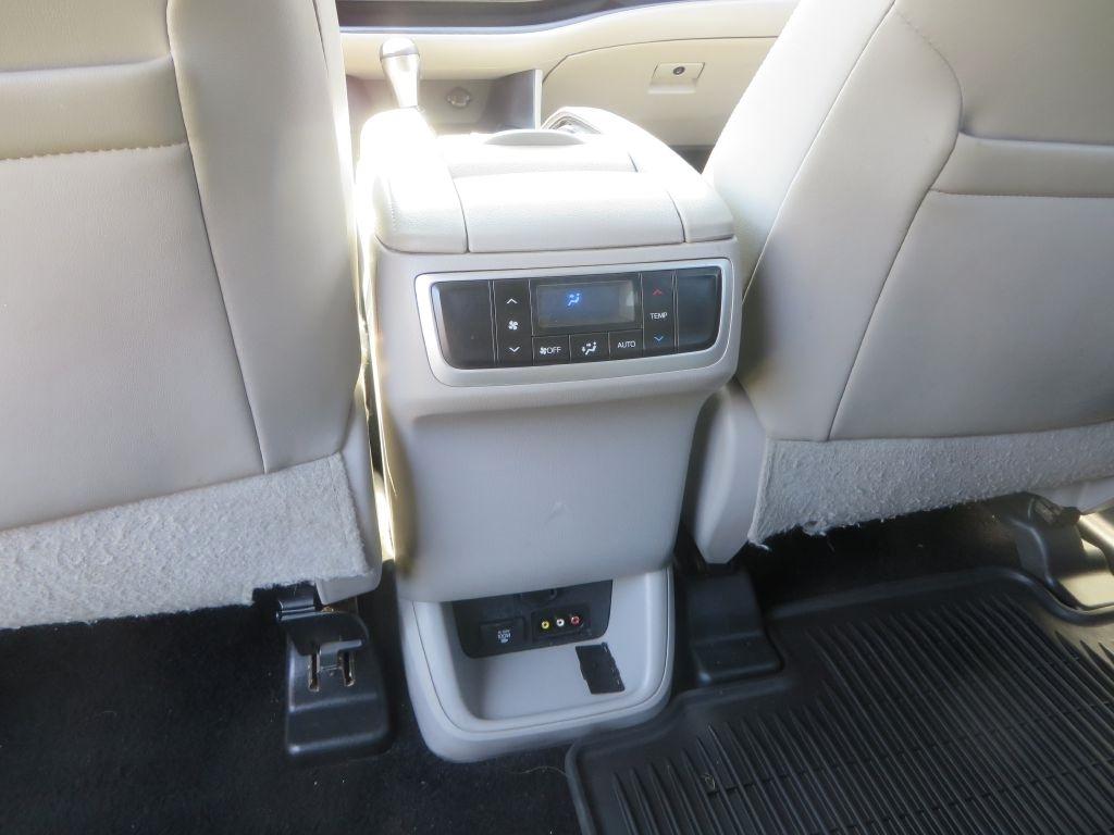 Toyota Highlander XLE 2015