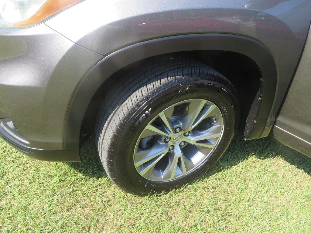Toyota Highlander XLE 2015