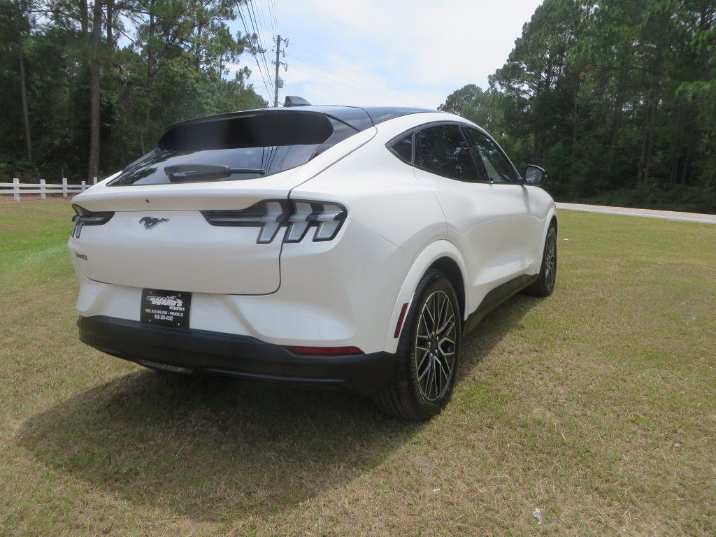 Ford Mustang Mach-E  2025