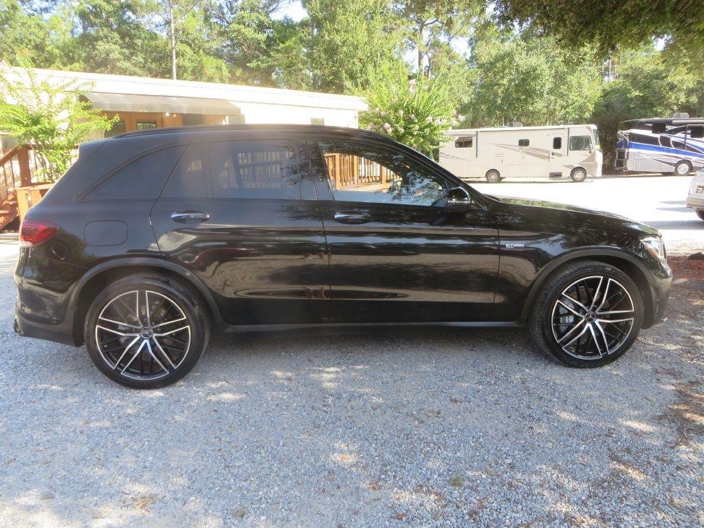 Mercedes-Benz GLC  2020