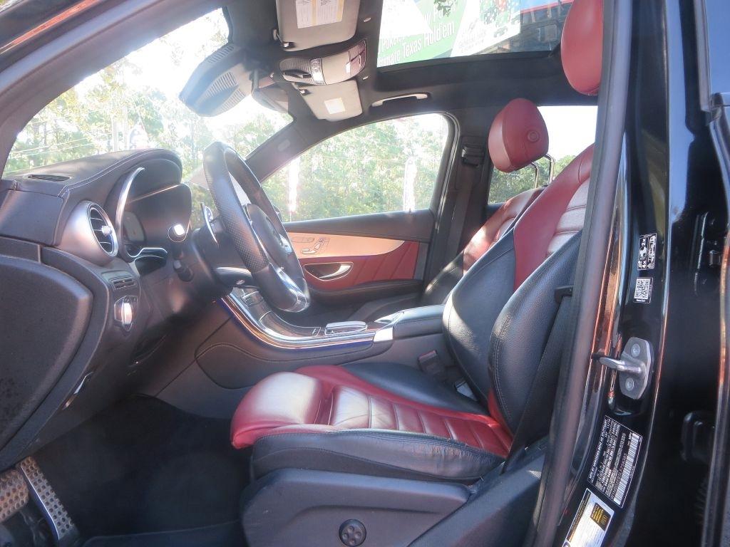Mercedes-Benz GLC  2020